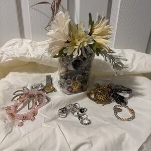 Mystery Mason Jewelry Jar 24 oz.